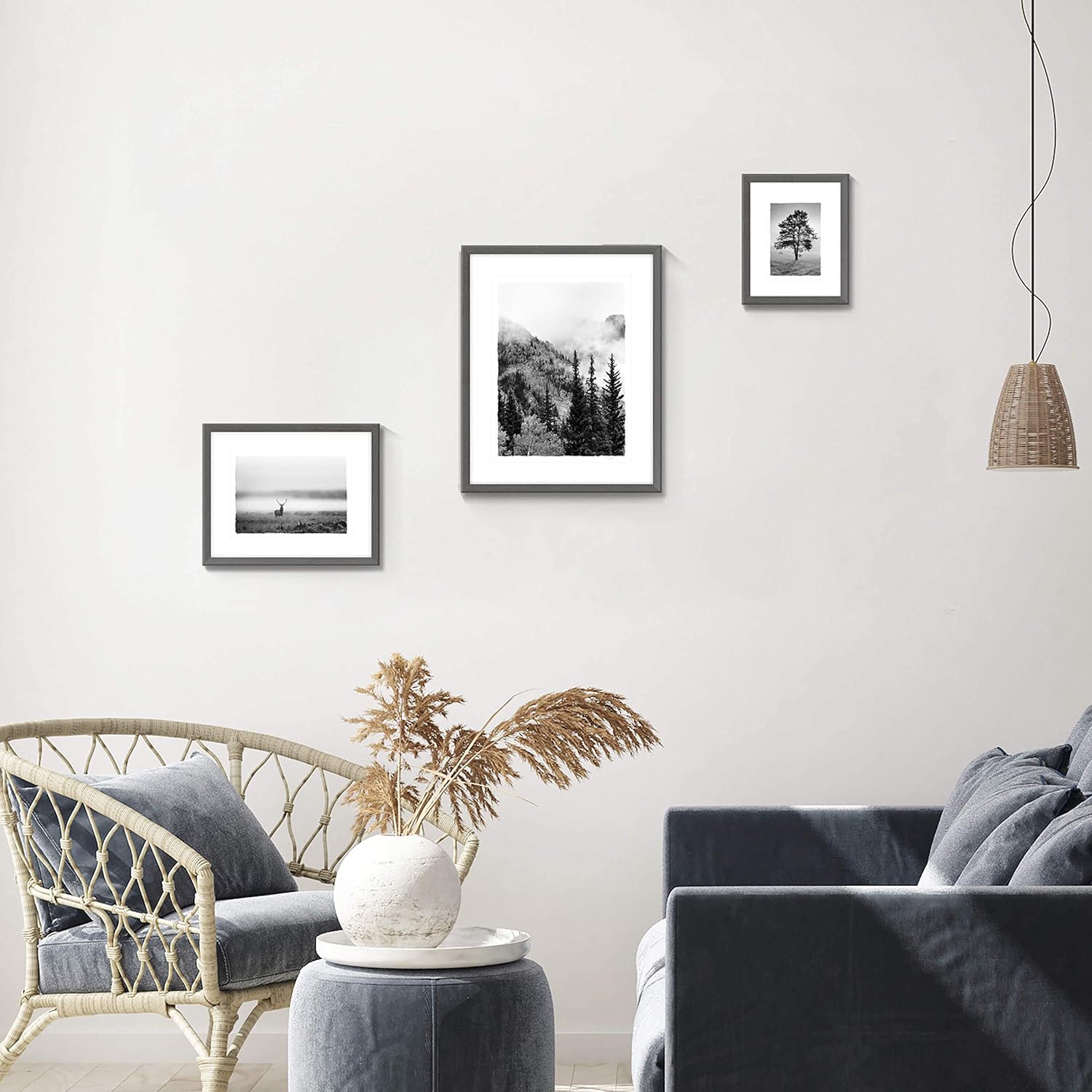 View of 6 Minimalist Wall Decor Styles & Ideas