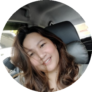 Naomi dela Cruz