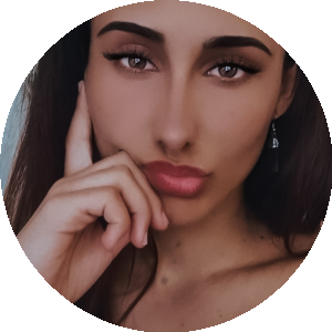 𝐸𝐿𝑂𝑈𝐼𝑆𝐸 𝑃𝑅𝐸𝑇𝑂𝑅𝑈𝐼𝑆