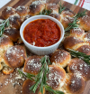 Cheesy, Garlic Pull-Apart Bread