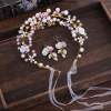 8. Hiasan Rumah Bunga dan Anting