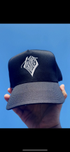 VERTICES ESSENTIALS SNAPBACK