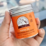 ครีมทามือขาว HORSE OIL