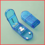 Pill cutting box